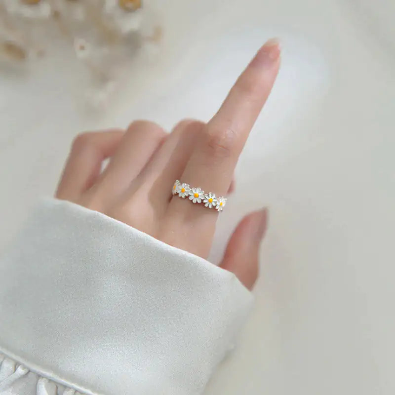 Daisy Flower Ring
