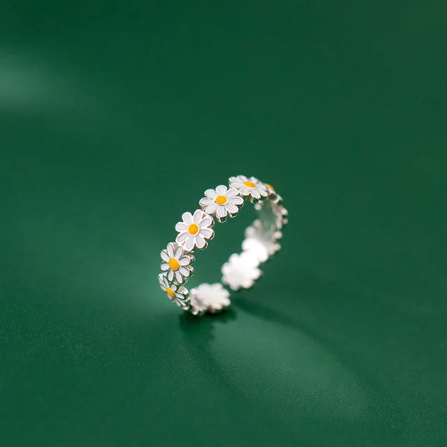 Daisy Flower Ring